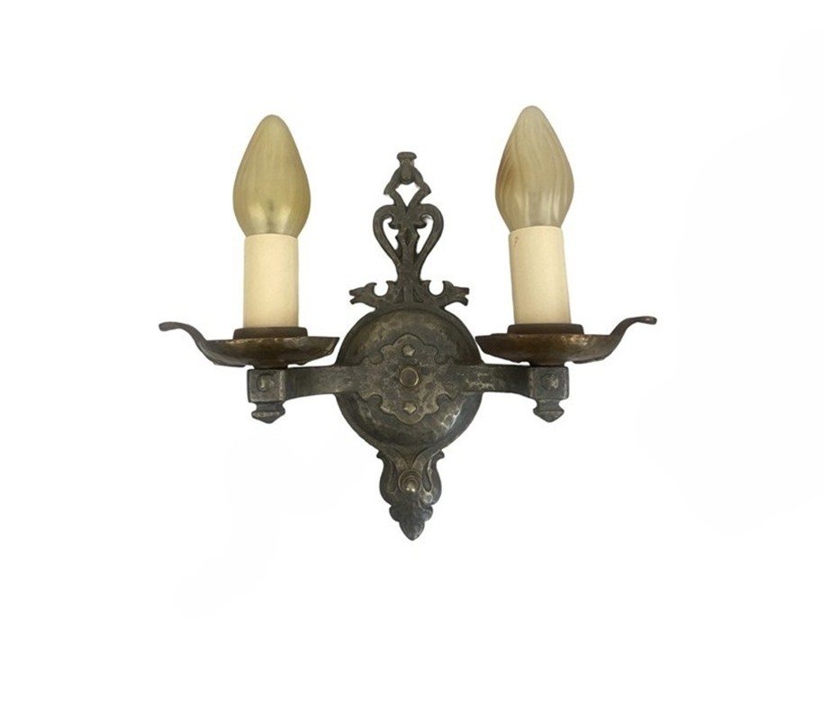 VL1218 Vintage c1930 JC Virden Hammered Cast Iron Dogs Head Double Sconce Restored