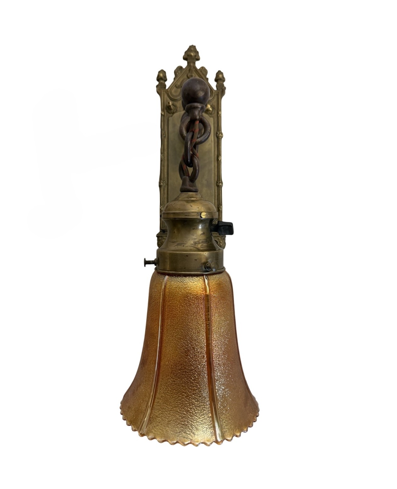 VL1282 Antique Bronze c1905 Tudor Gothic Sconce Carnival Glass Shade Restored - Image 3