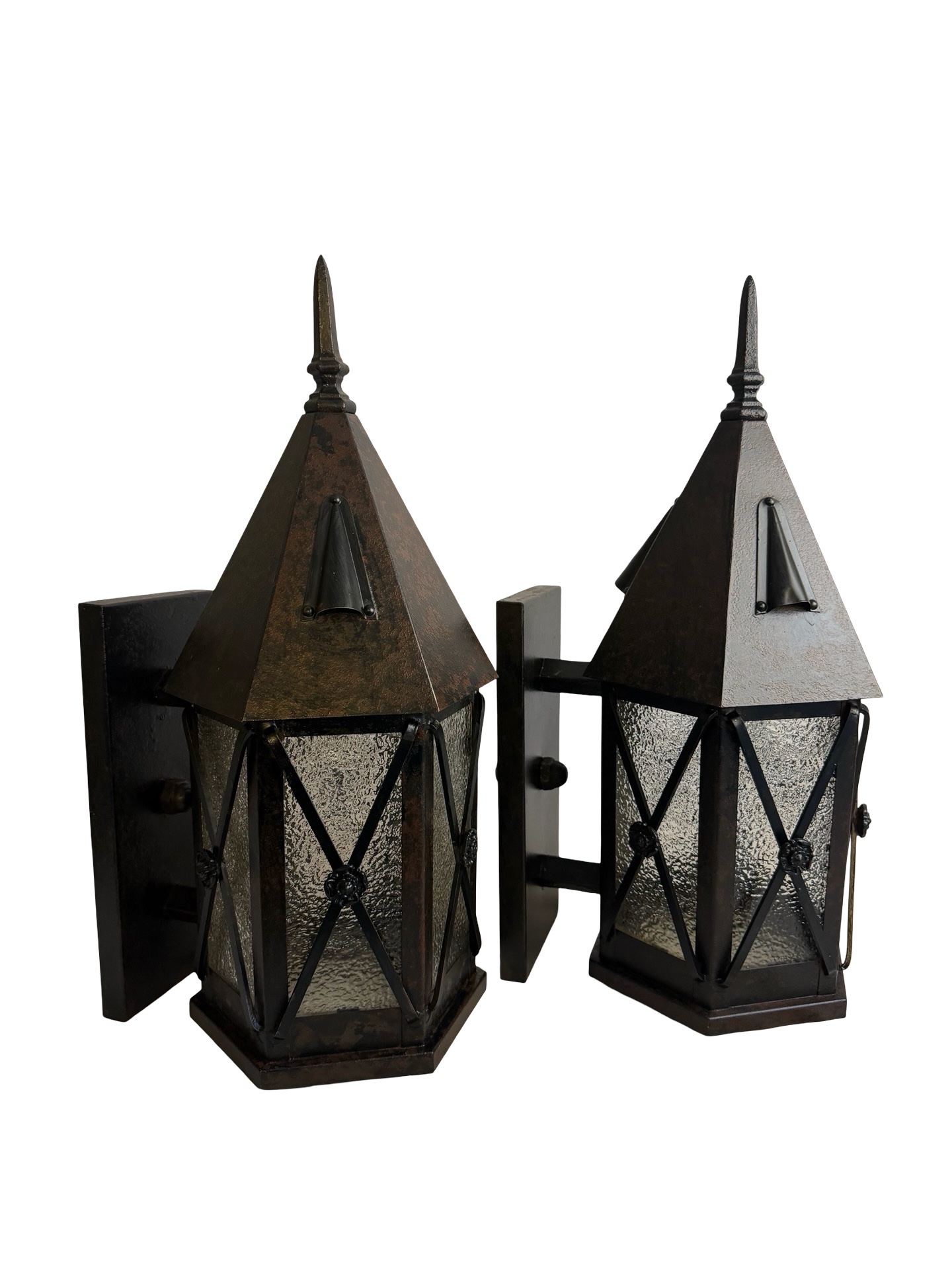 VL1293 Pair Vintage Tudor Cast & Wrought Iron Sconces c1939 Novelty Lighting Restored - Image 3