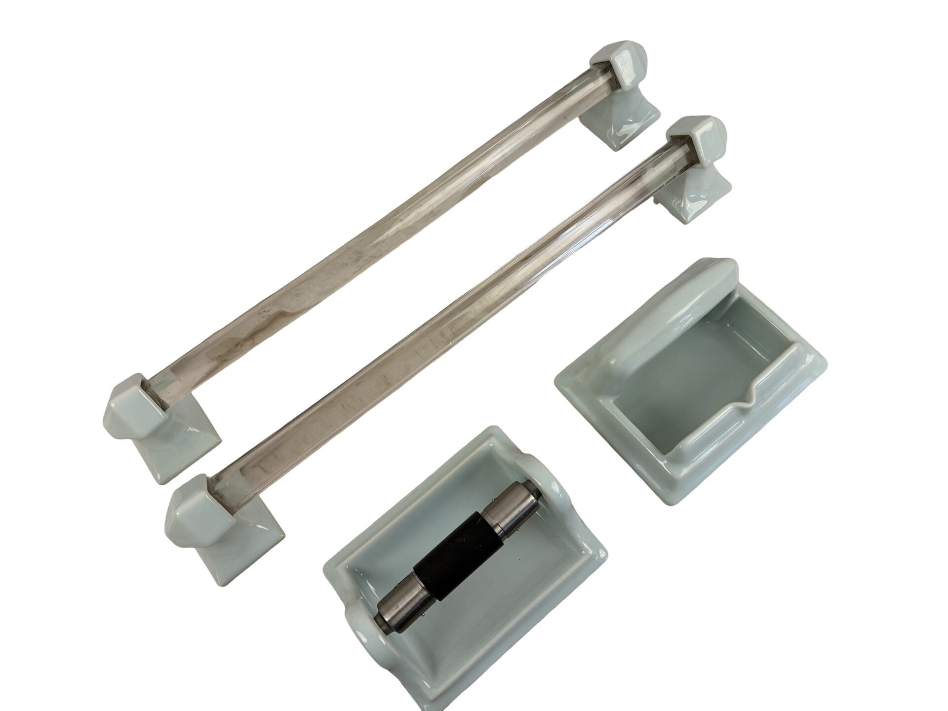 VBP1095 Vintage Mid Century c1940 Blue Porcelain Bathroom Accessories Restored