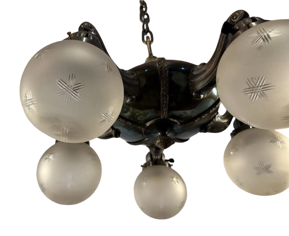 VL1342 Antique c1910 Classical Revival Cast & Stamped Brass Chandelier Restored - Image 3