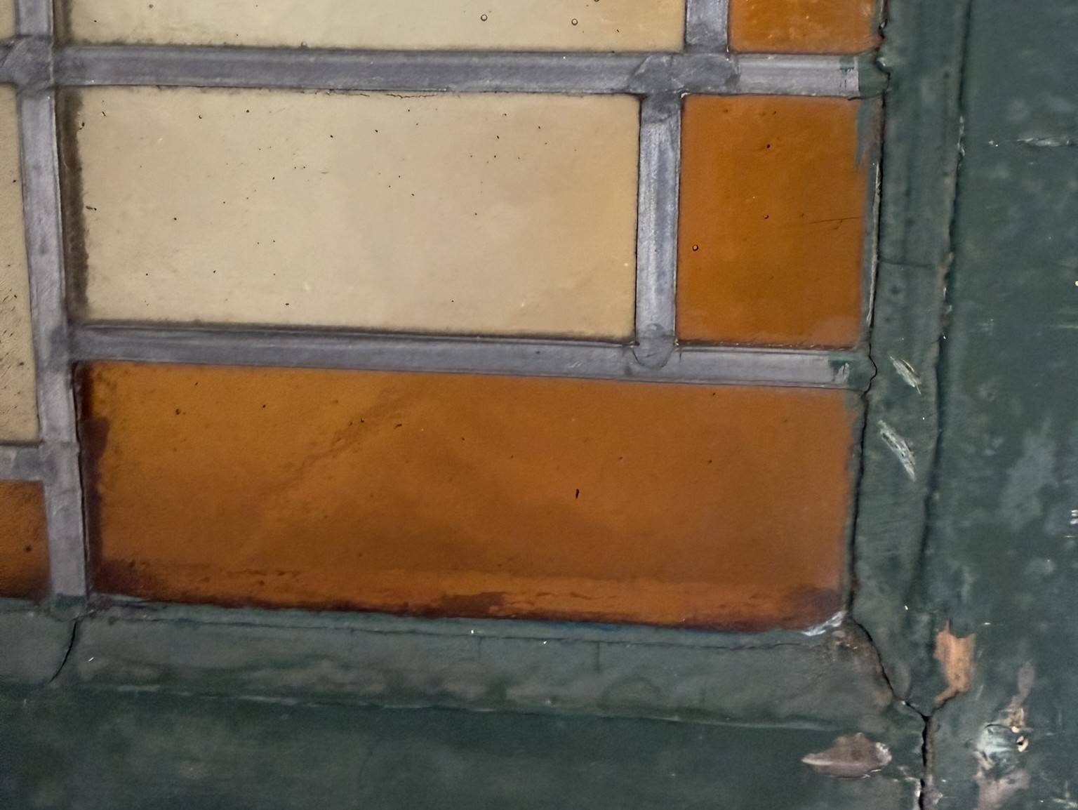 AG1100 Antique c1910 Craftsman Stained Glass Transom Window Geometric Pattern - Image 5
